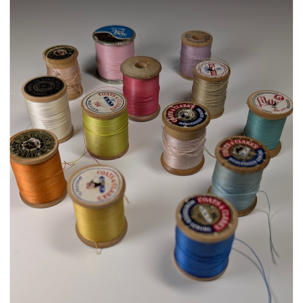 Vintage Wood Thread‎ Spools Lot 13 Coats & Clark Coats Lily Star Assorted Colors